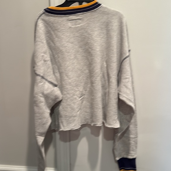 Gray Michigan Sweatshirt size large. Never worn - Picture 5 of 5